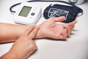 ¿Cómo medir la presión arterial